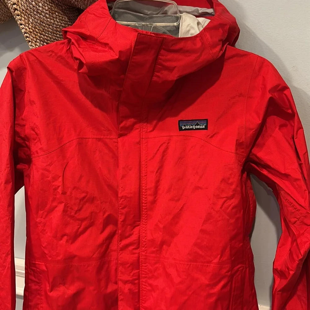 Patagonia Torrentshell H2NO Hooded Rain Jacket Waterproof Nylon Red Delicious - Picture 2 of 15